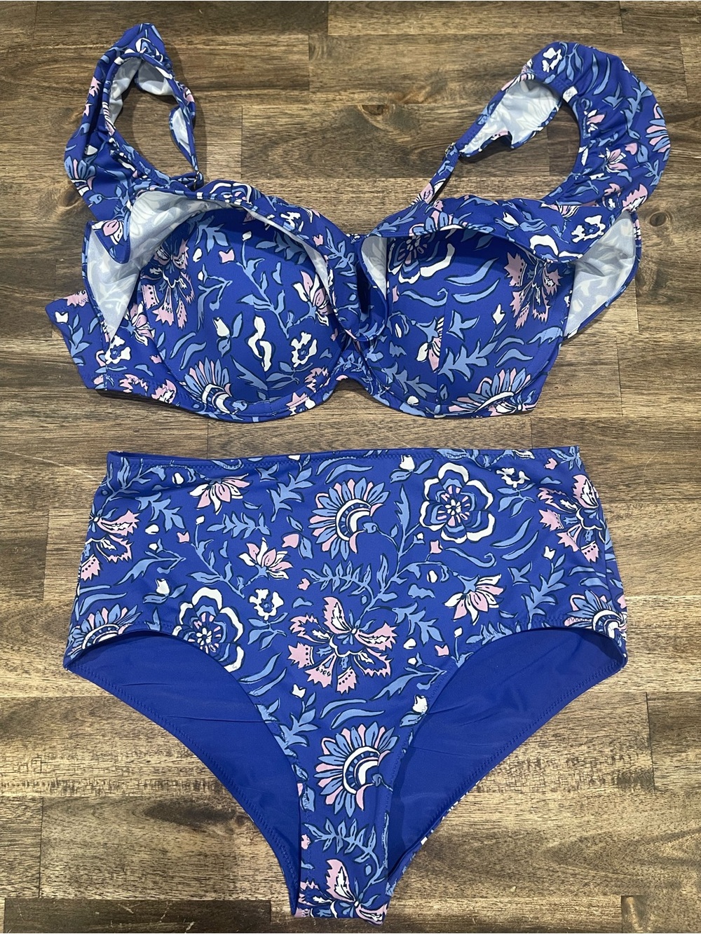 Vineyard Vines Blue Floral Bikini Set Top Small Bottom XXS Great Used Condition